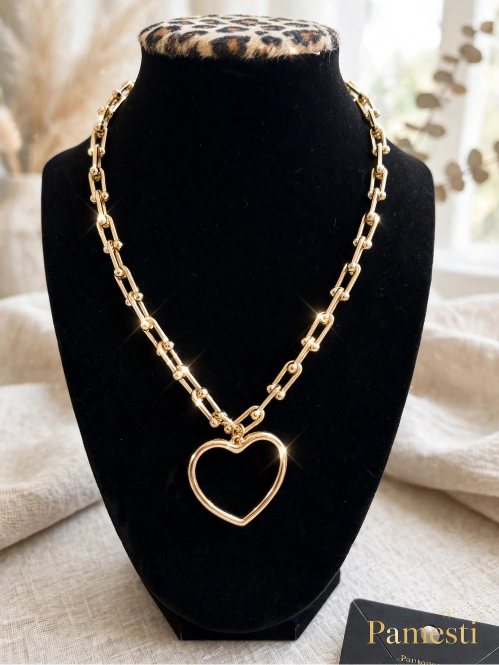Gold Heart Pendant Chain Necklace - Gold